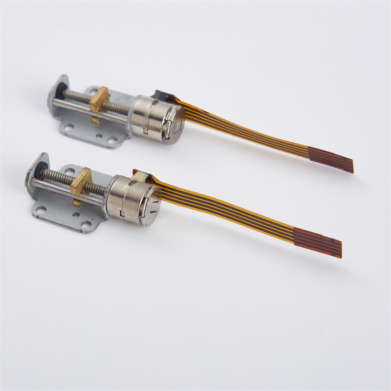 協(xié)亮電子02993.jpg
